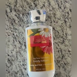 Bath and Body works love and sunshine lotion